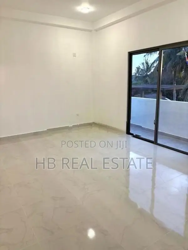 Architecture Designed Luxury Three Storey House Kesbewa