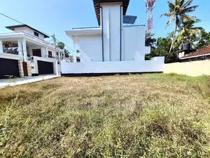 11.80 P Residential Bare Land for Sale Boralesgamuwa