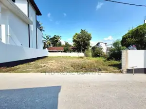 11.80 P Residential Bare Land for Sale Boralesgamuwa