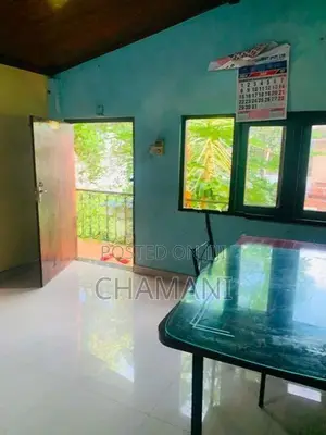 නවාතැන් පහසුකම් නාවල කොස්වත්ත Rent