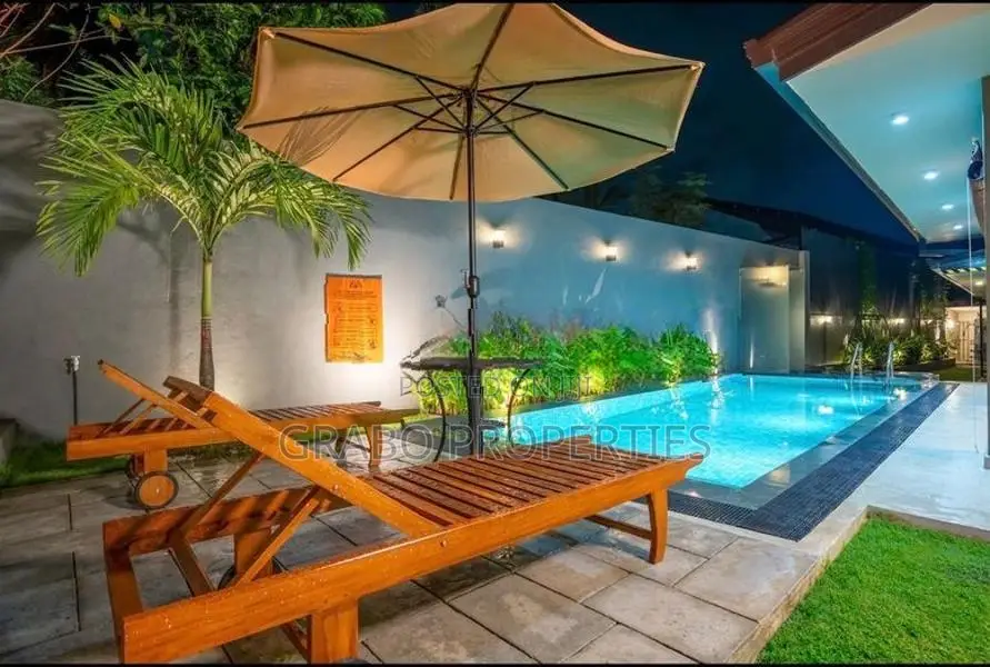 Luxury 5BR Villa with Pool & Jacuzzi – Maharagama