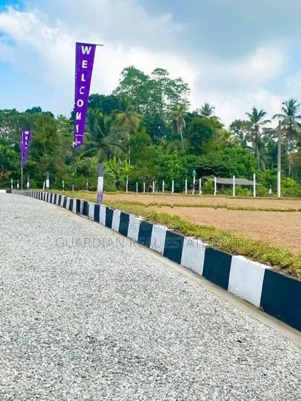 Luxury Land Plots for Sale Athurugiriya