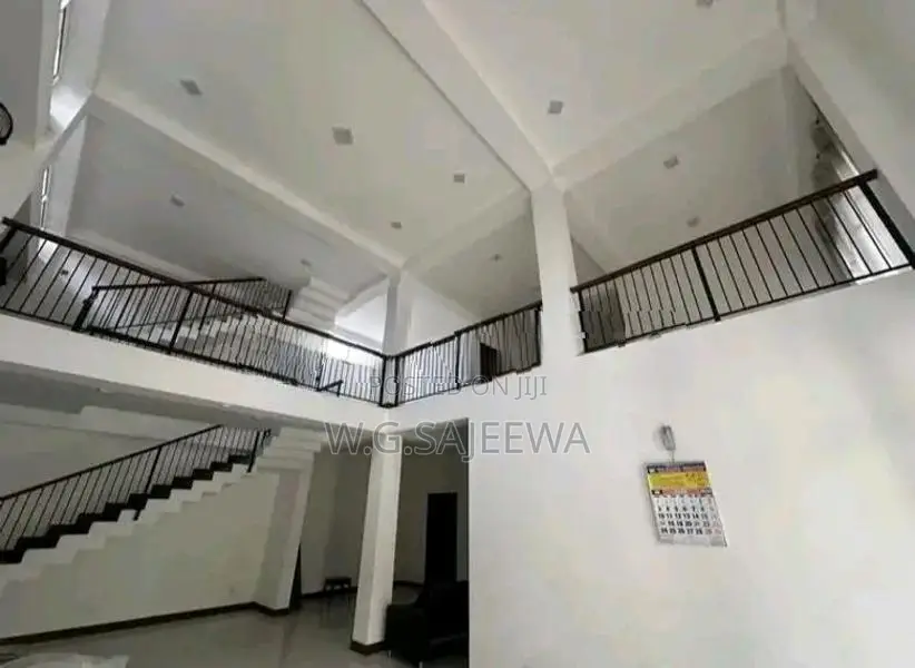 Two Storey A/C house rent in Kelaniya