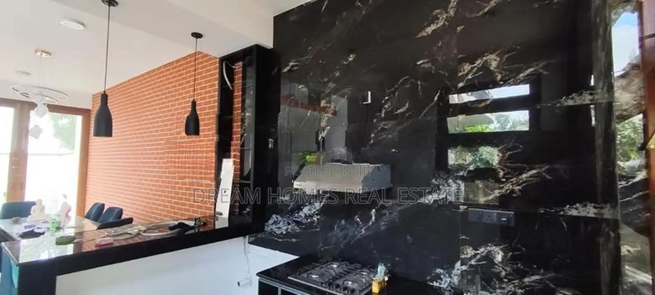 Residential House for Rent in Thalawathugoda