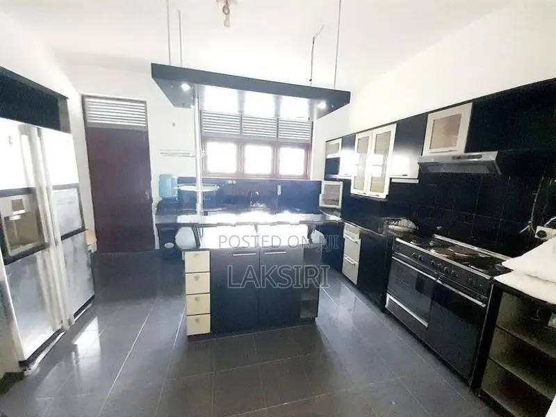 Semi Furnished Luxury House Rent Pitakotte Man Road 250 Meters