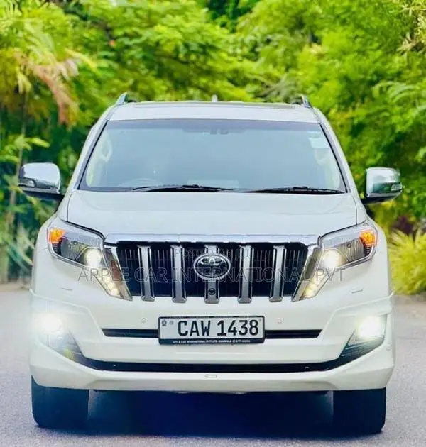 Toyota Land Cruiser Prado TZG Premium TRJ151 2017