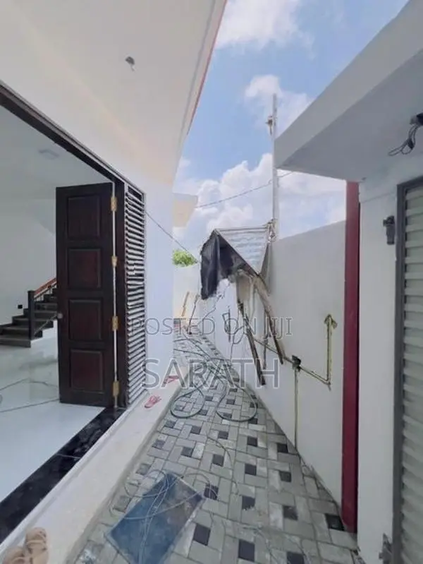 Brand New Upstairs House For Sale Kottawa