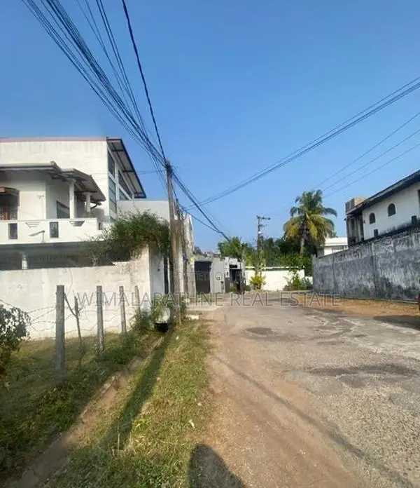 Land for sale in Temple Road Mount Lavinia #WR02010