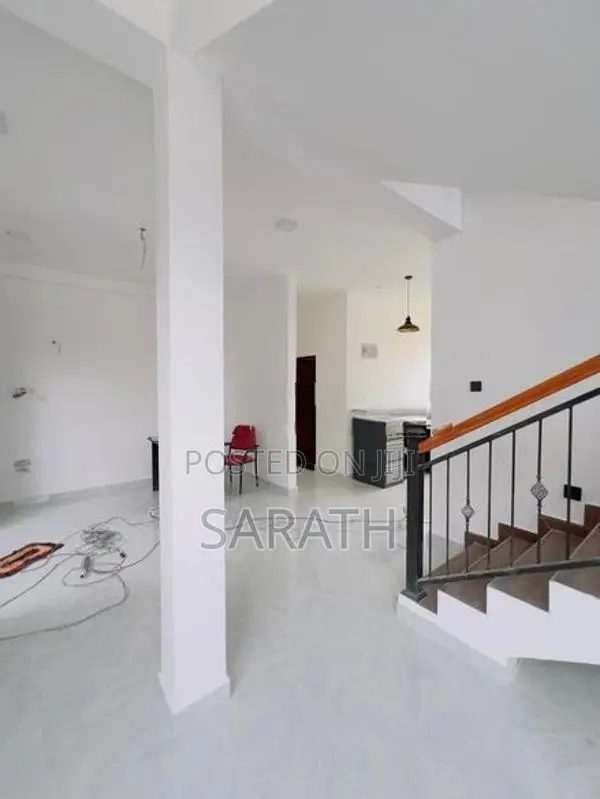 Brand New Upstairs House For Sale Kottawa