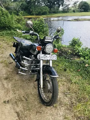 Honda 2000 Black