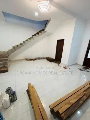 Spacious Modern House for Sale on Galwarusa Road, Athurugiriya
