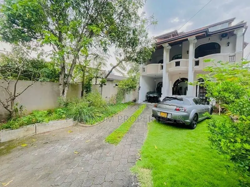 Super Luxury Fully Furnished 5BR House for Sale In Battaramulla Koswat