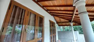 Family House for Sale on Bakmeegaha Road, Athurugiriya – 10 Perches