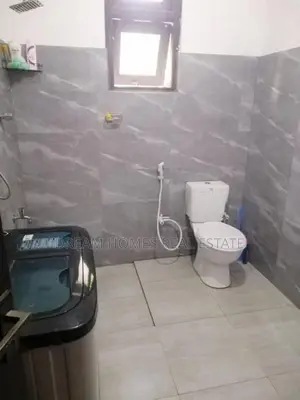 5 Bedroom Family Home for Sale Near Athurugiriya Town – 20 Perches