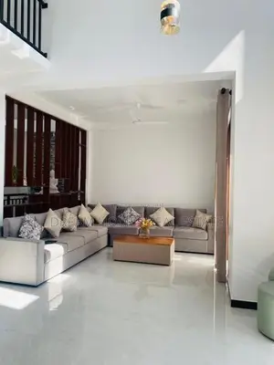 Newly Built Luxury Home Near Athurugiriya Town – Rooftop Terrace