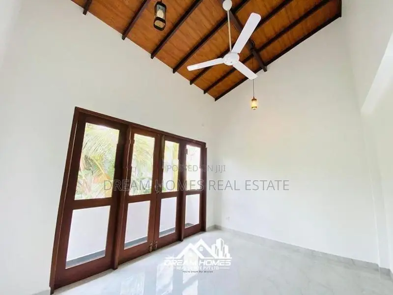 Architect-Designed Brand New Luxury Masterpiece – Malabe