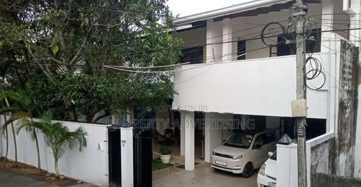 Solid Build House for Sale in Boralesgamuwa