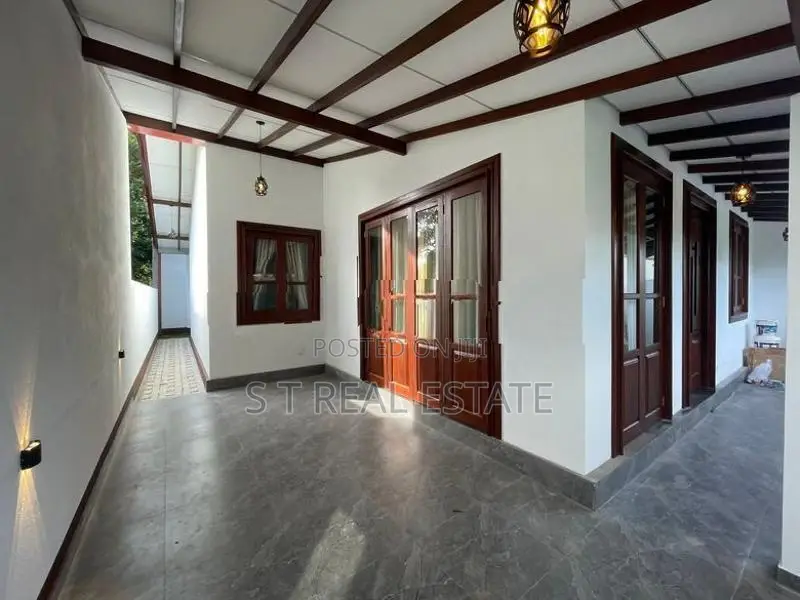 Newly Build Single Story House For Sale In Kiriwaththuduwa