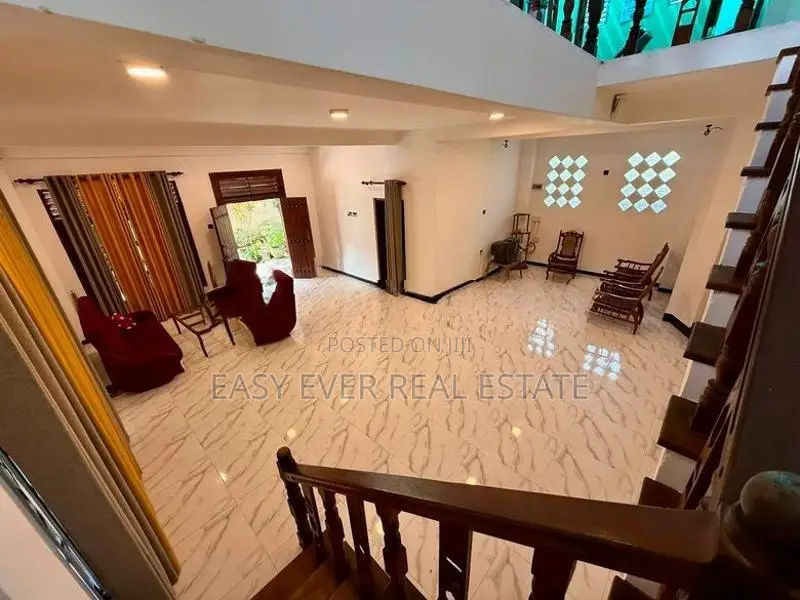 House for Sale in Veyangoda