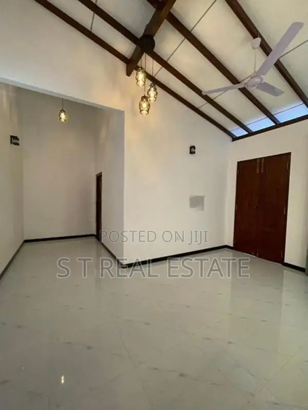 Newly Build Single Story House For Sale In Kiriwaththuduwa