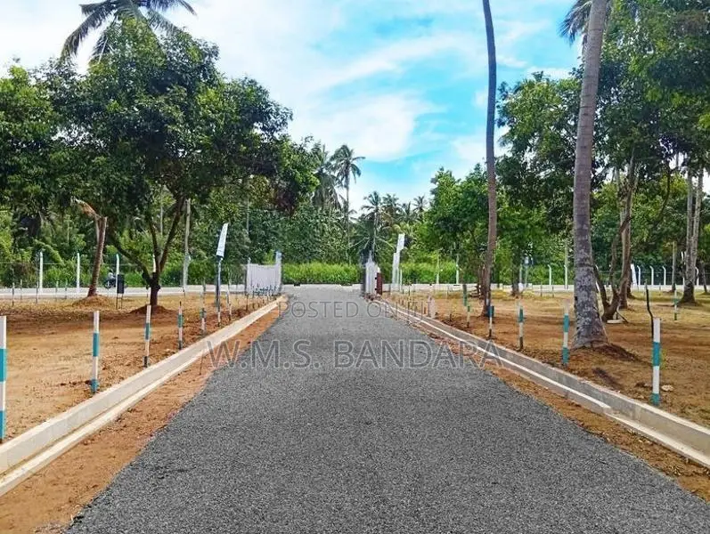 පන්නල ඉඩම් U04