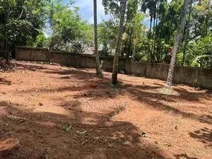 Land for sale in Athurugiriya