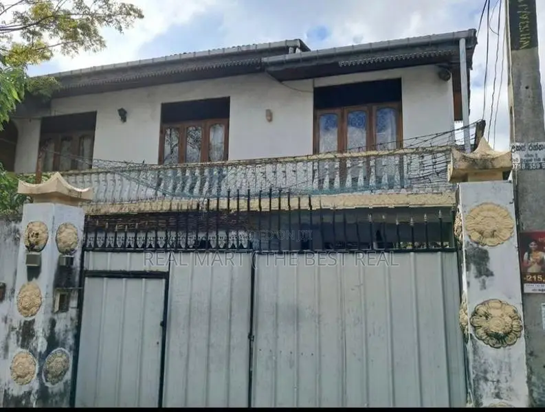 Wattala : 4BR (12P) Two Storey Residential House for Sale