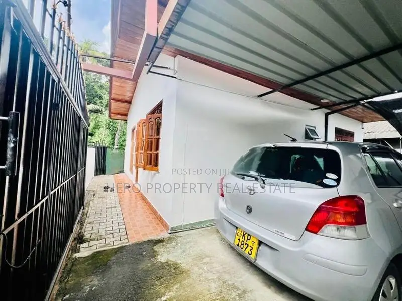 Modern Single Storey House for Sale in Kottawa