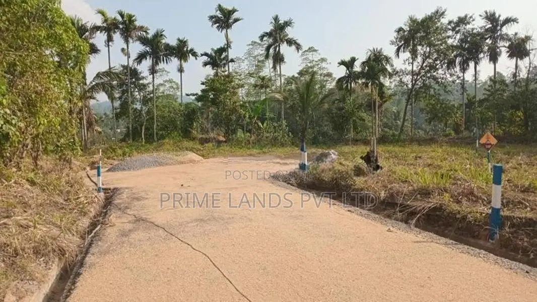 නාවලපිටිය නගරයෙන් ඉඩමක් විකිණීමට