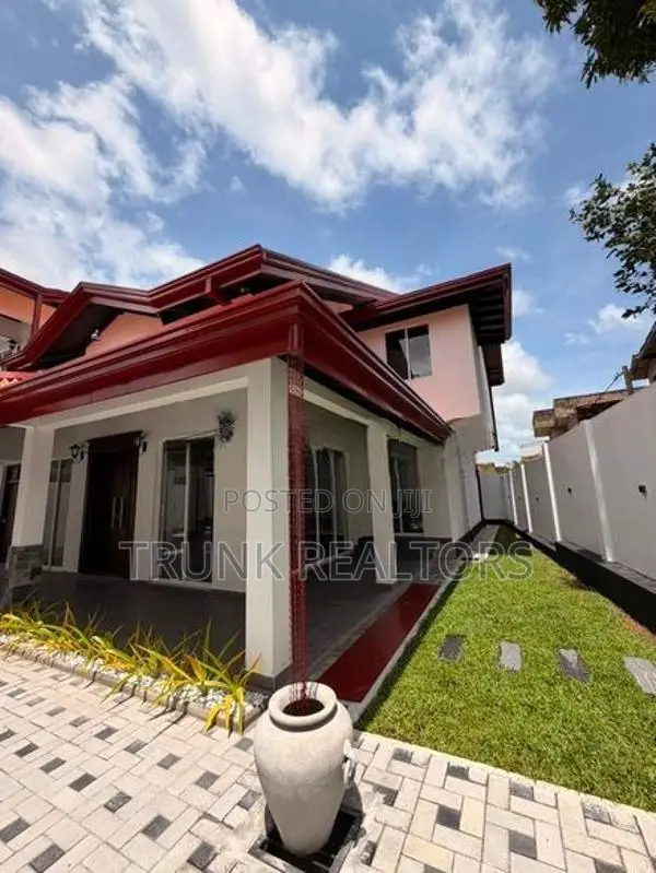 Piliyandala 06BR House For Sale (NK11320)