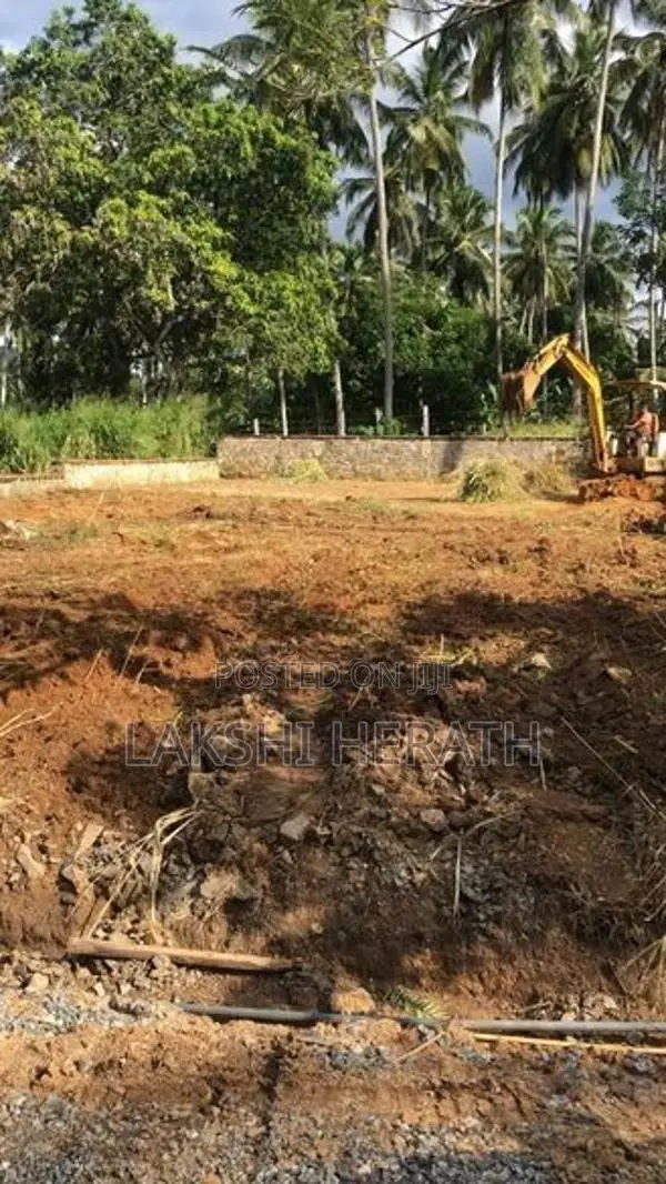 Kurunegala Land (near Highway)