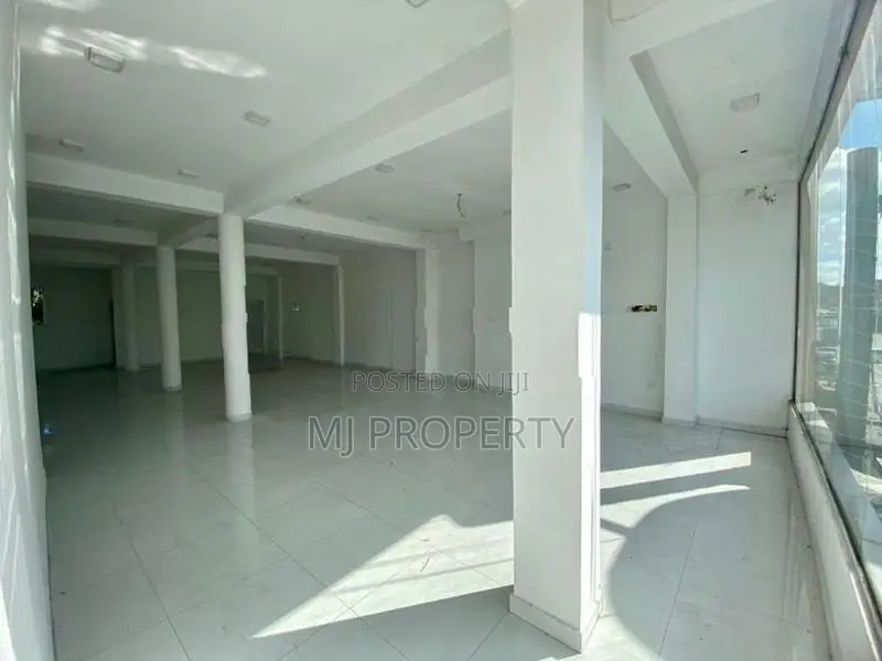 ( GC-1042) Highly Valuable 2nd Floor Shop Space Godagama