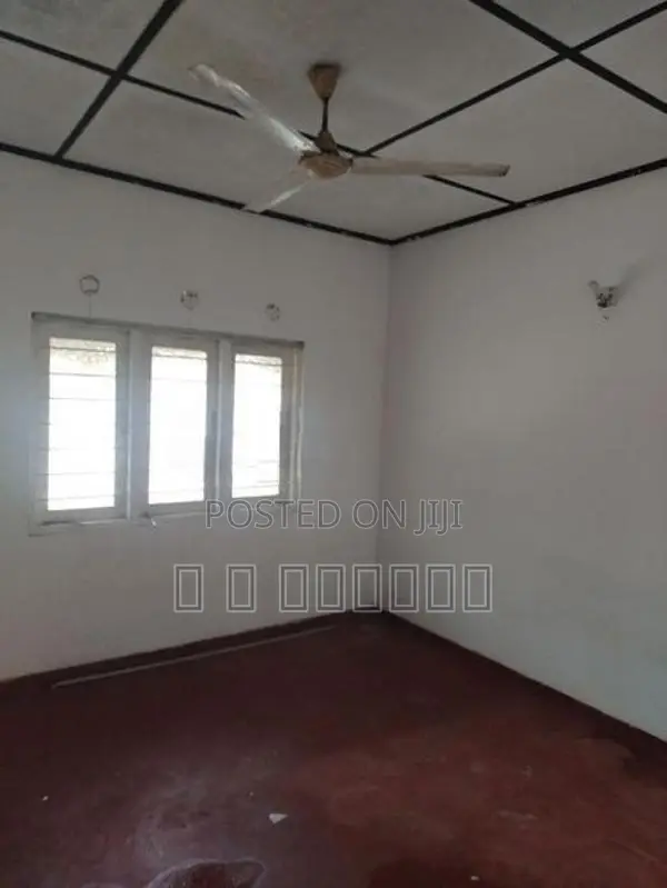 3 bedroom uptrar house for rent in moratuwa