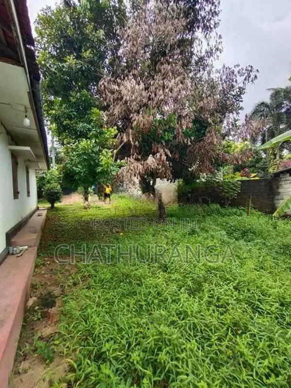 පදිංචියට සුදුසු පර්චස් 40 විකිණීමට Kadawatha