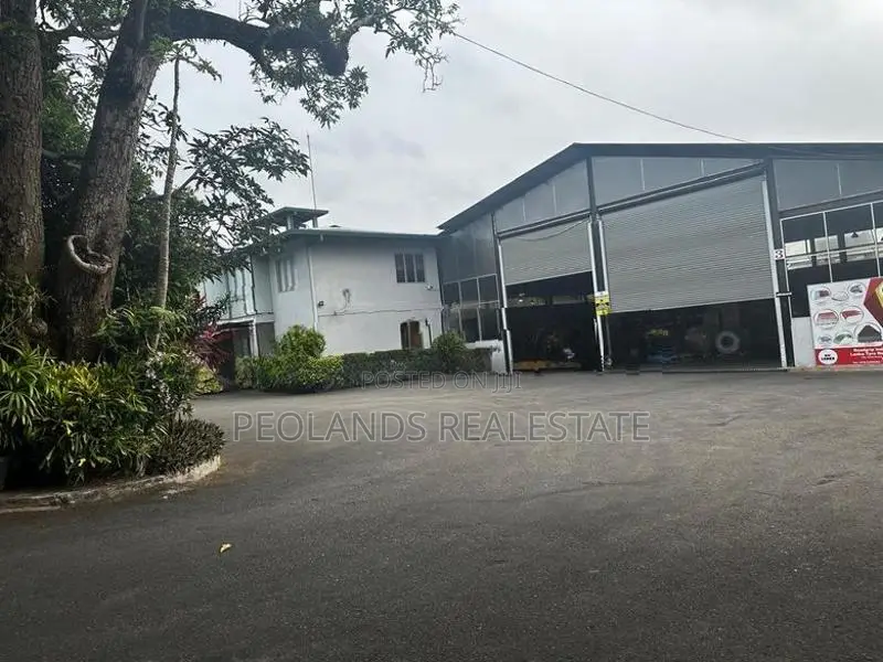 (RC626) Commercial Building for Sale in Moratuwa
