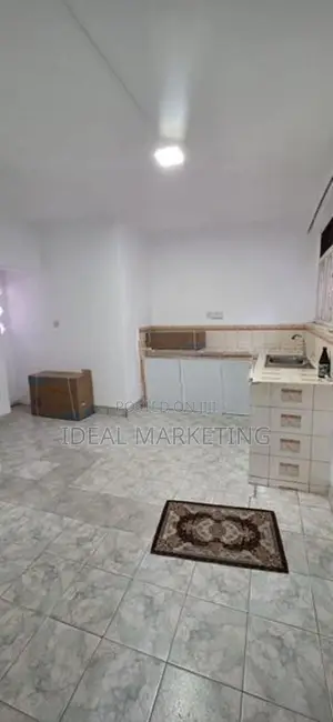 6 Bedroom Residential House for Rent Colombo 7,(EM792)