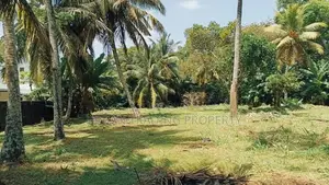Premium 157P Land with Two Storey Building Facing Bolgoda Lagoon