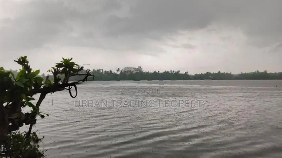 Premium 157P Land with Two Storey Building Facing Bolgoda Lagoon