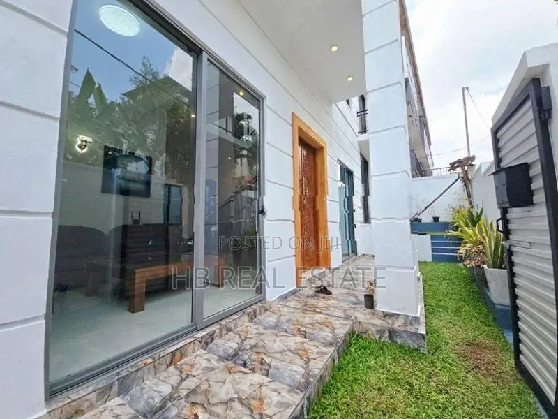 Siddamulla Brand New Luxury Three Storey House for Sale