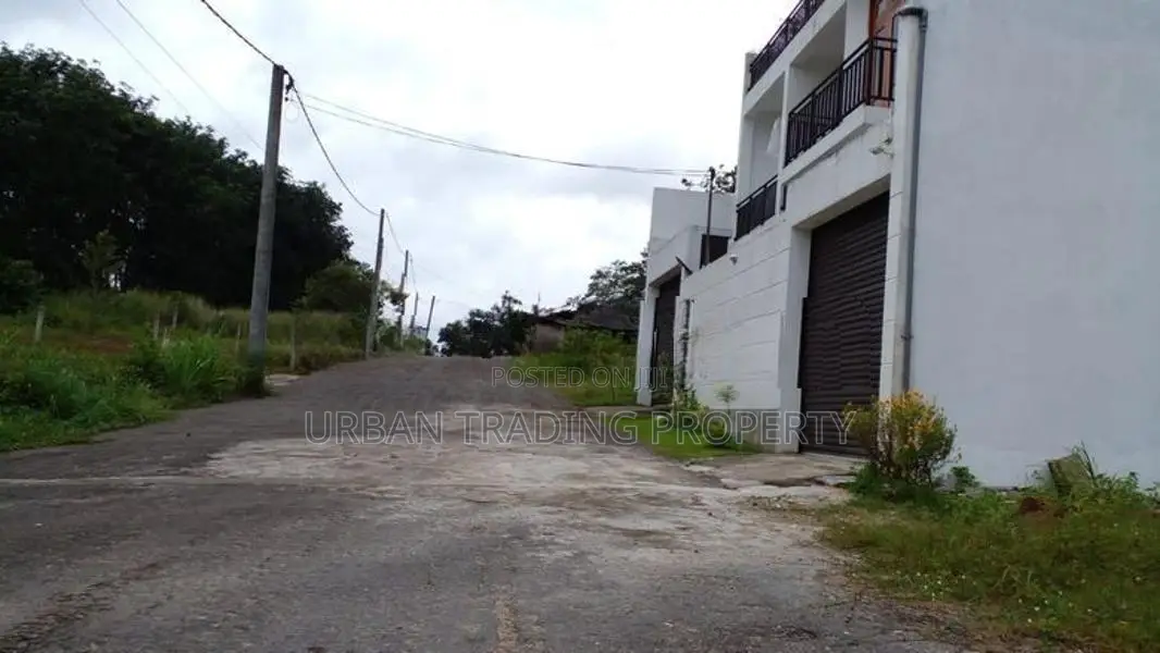 06 Perches Bare Land for Sale in Big City Kahathuduwa Polgasowita