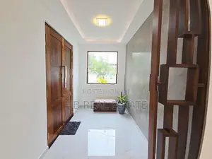 Piliyandala Architecture Designed Luxury Three Storey House for Sale