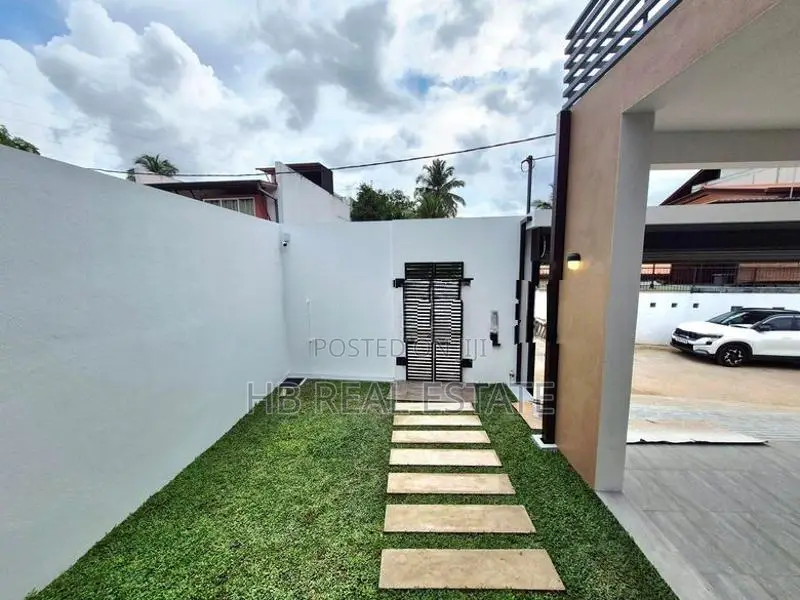 Newly Build Luxury Two Storey House For Sale Koswatha