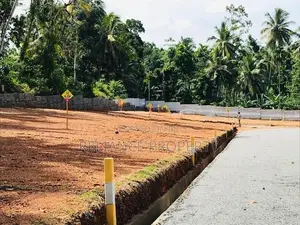 Land in Homagama