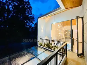 Luxury House for Sale in Athurugiriya