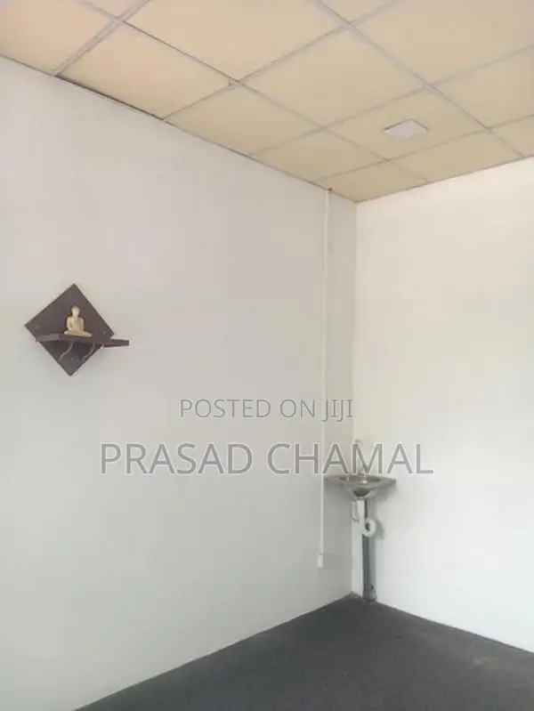 පිළියන්දල කඩ කාමරයක් කුලියට දීමට ඇත