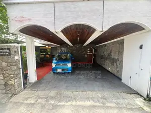 2 Storey House for Sale in Colombo 07 - Rosmead Pleace (REF 32)