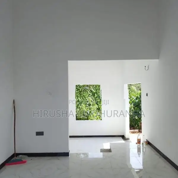 House for Sale in Ahungalla