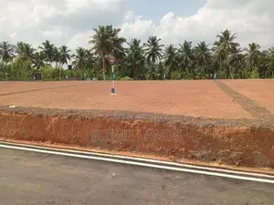 ඉඩමක් කිරිවත්තුඩුව