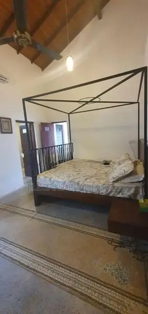 10 Bedroom Semi Furnished House for Rent in Mount Lavinia (A6276)