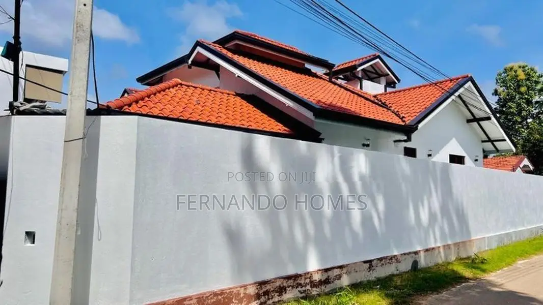 Solid New Single Storey House Sale in Negombo